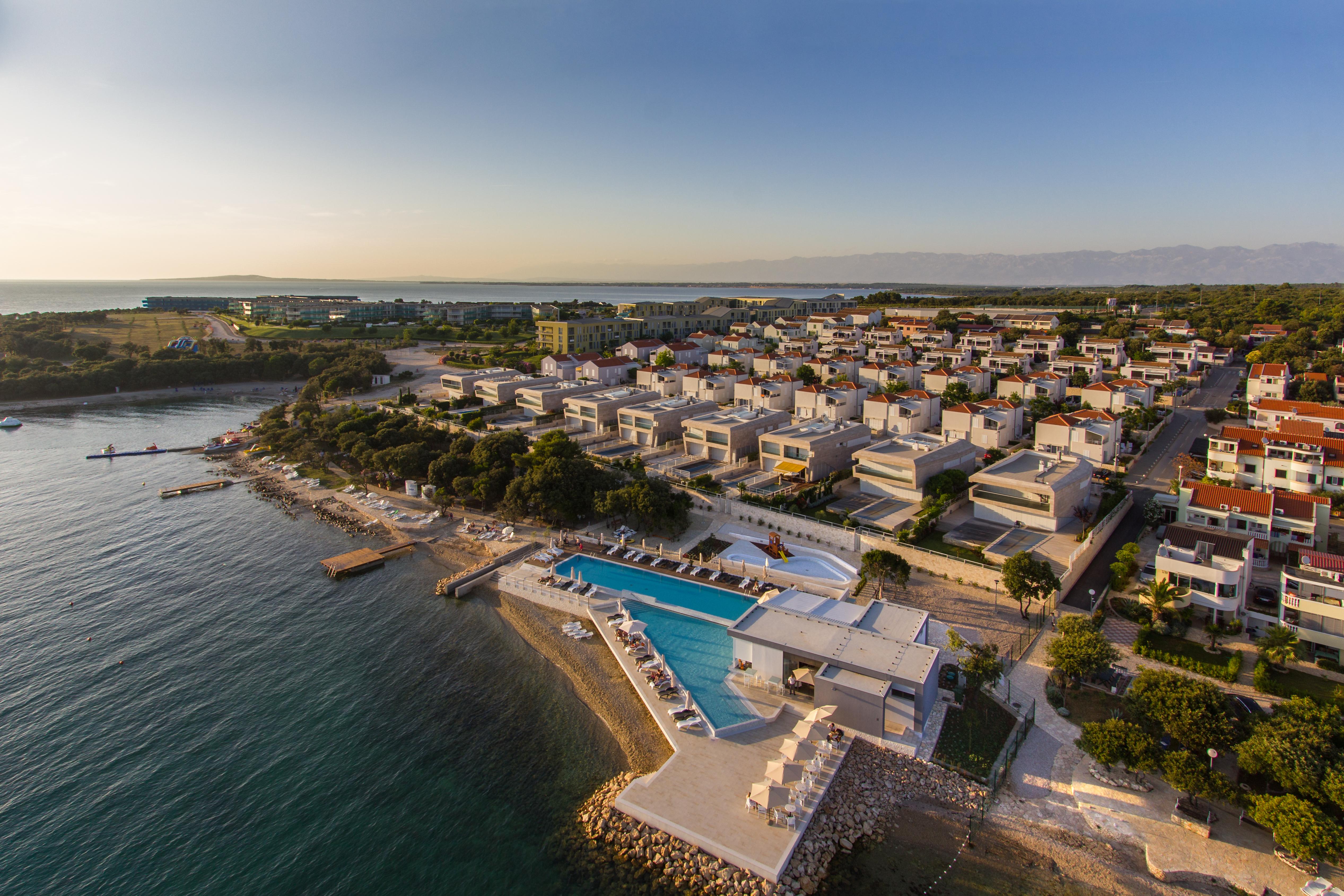 Sunnyside Apartments Resort Petrcane Exterior photo